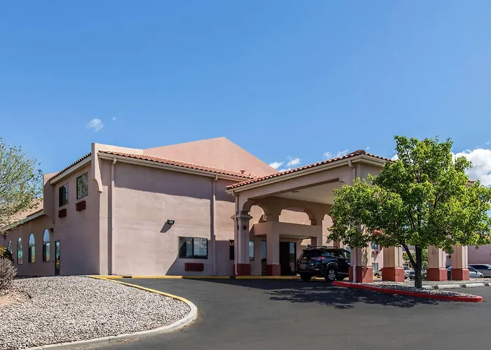 Quality Inn & Suites North Near Balloon Fiesta Park